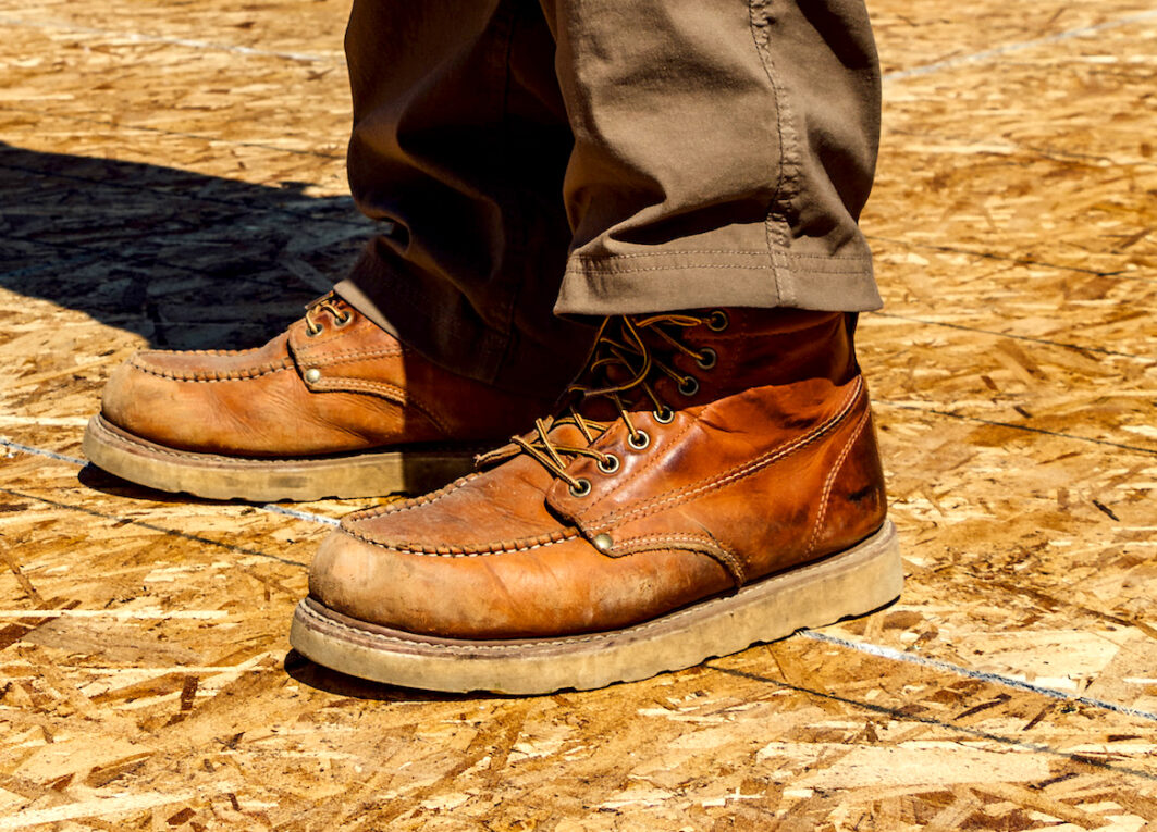 Work Boots: Essential Footwear for Construction Workers