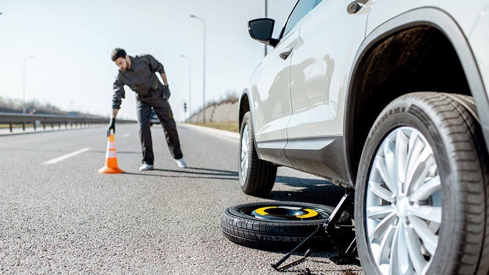 Vehicle Roadside Assistance Market is Estimated to Witness High Growth Owing to Developments in Connected Vehicles Technology